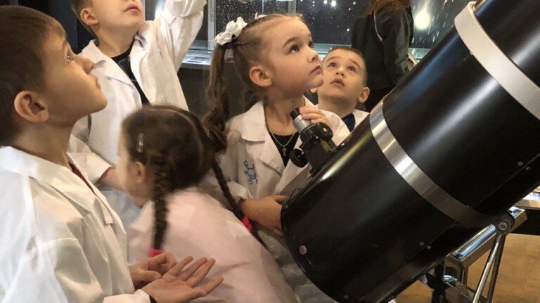 КОСМИЧЕСКАЯ ОДИССЕЯ